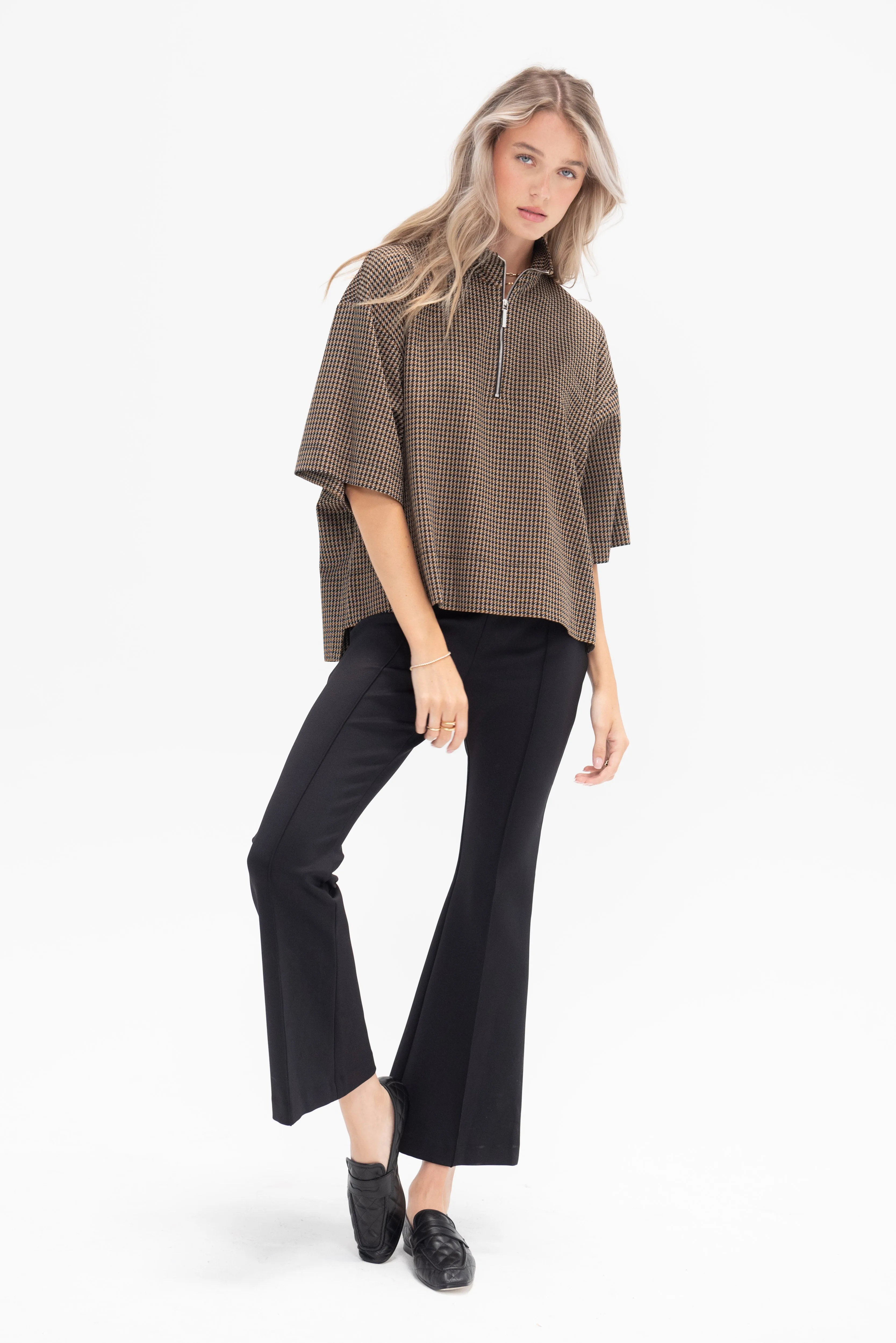 Cropped Flare Pull-On Pant, Black