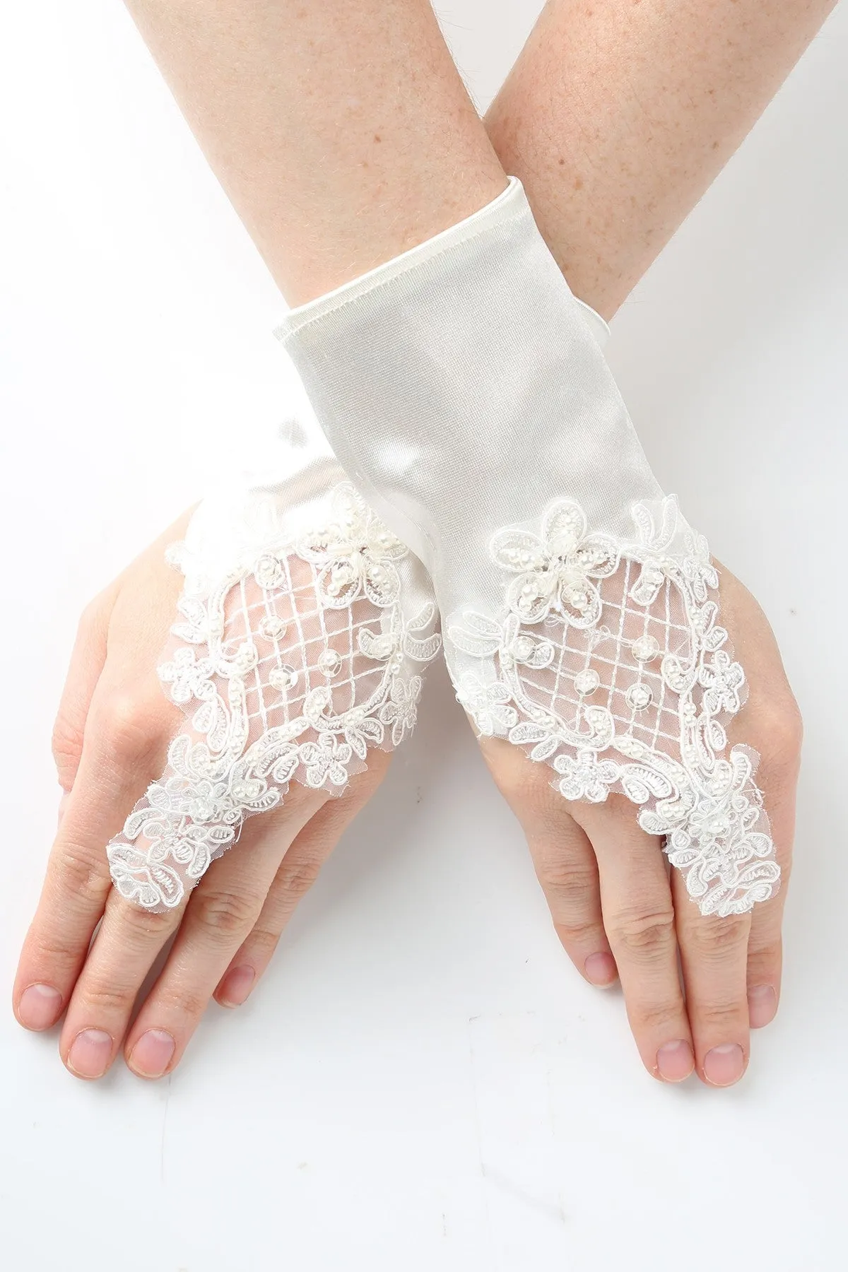 Girls Ivory Pearl Sequin Coiled Lace Satin Communion Flower Girl Gloves