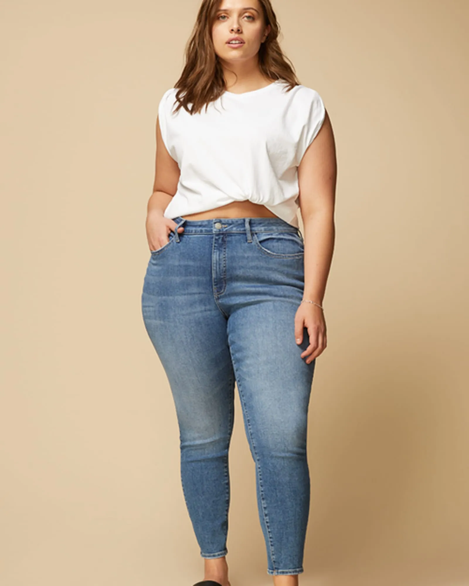 Maybelle Cropped Skinny Jeans | IRIS