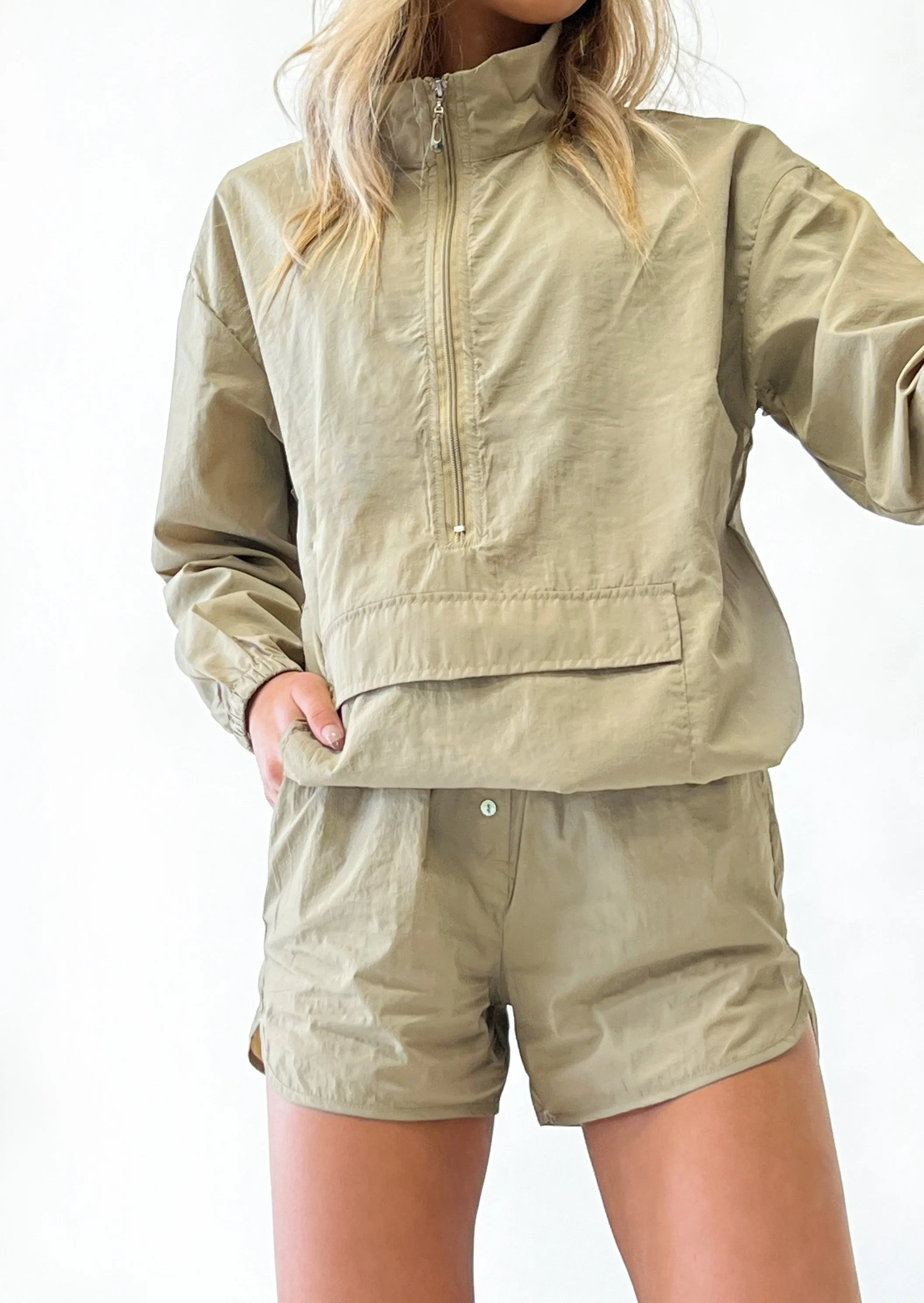 RD Style Emmy Windbreaker Shorts | Dune