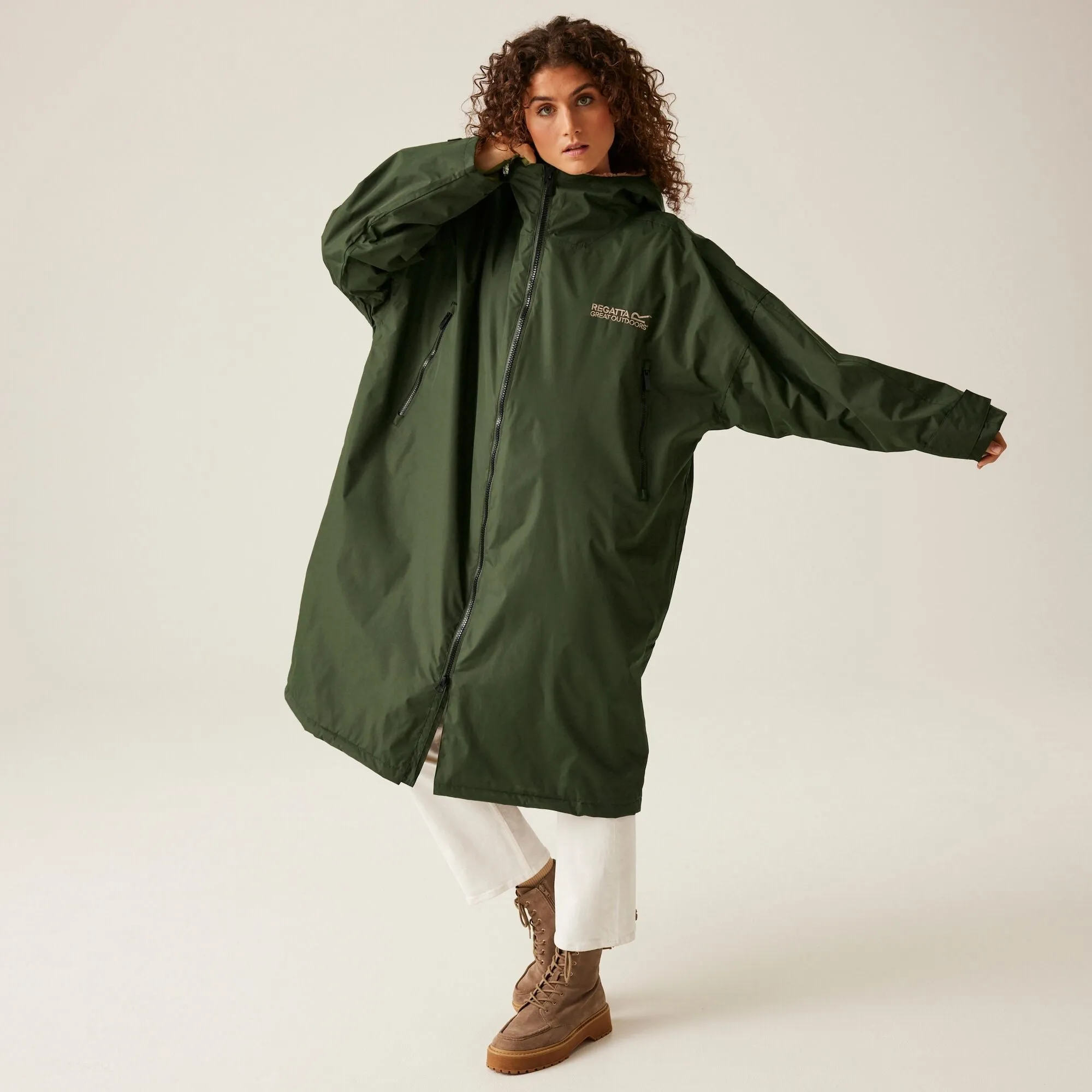 Regatta Adult Waterproof Changing Robe